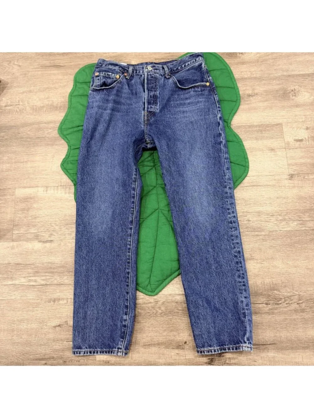 Levis 501 Original Fit Button-Fly Jeans Mens 30 x 28 Medium Wash Denim Retro